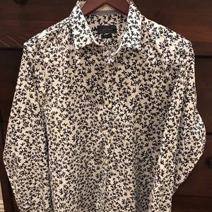 Cool, collared men’s shirt